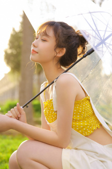 梁佳